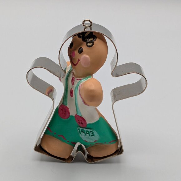 Hallmark Keepsake Ready for Fun 1993, Tin Gingerbread Boy Vintage Ornament - Picture 3 of 11